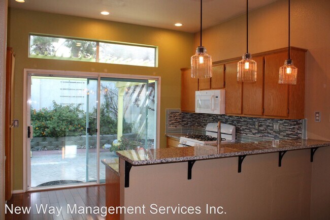 Foto del edificio - 3 br, 2 bath House - 328 Fall Circle