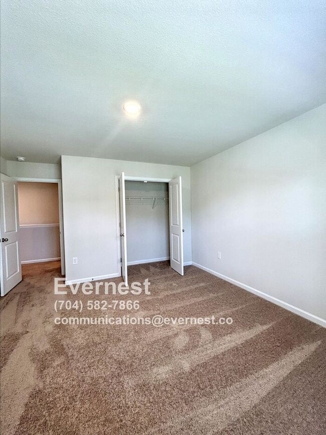 Building Photo - 211 Aniston Ln