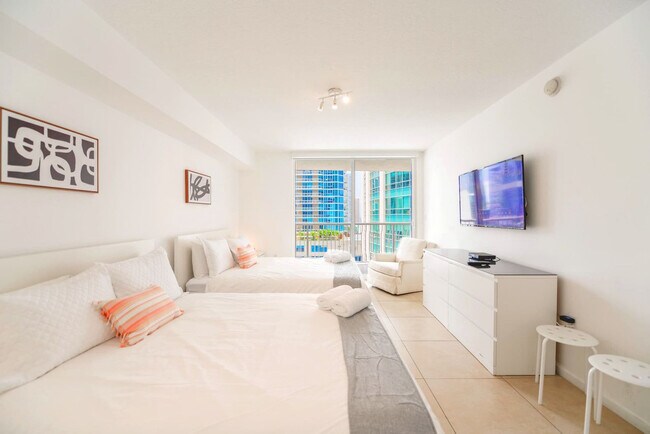 Foto del edificio - 1200 Brickell Bay Dr