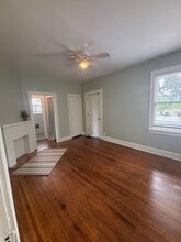 Building Photo - 3307 Creswell Ave