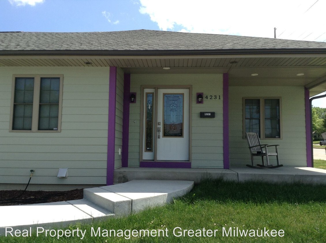Primary Photo - 4229 W Howard Ave