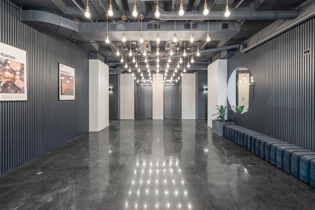 Interior Photo - The Lyon