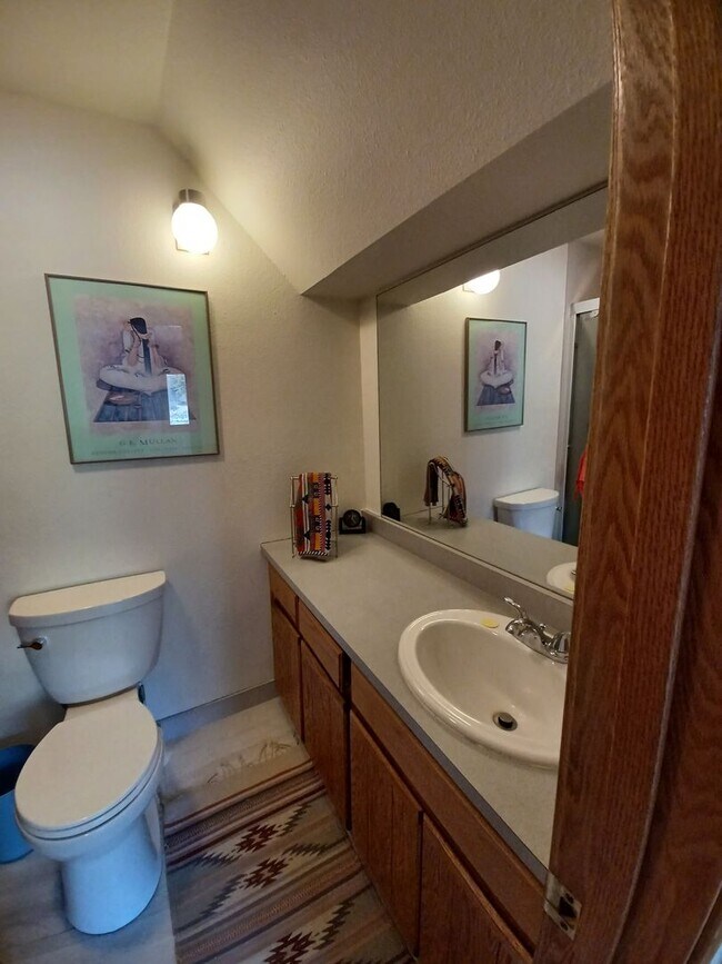 Foto del edificio - Light Bright 3 BDR plus Loft 3BATH Silvert...