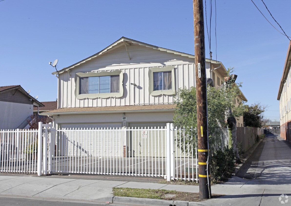 Building Photo - 432 Berry Ave