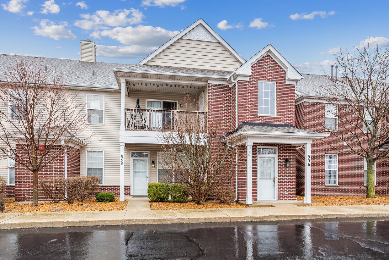 1958 Parkside Dr Unit 1958, Shorewood, IL 60404 Condo for Rent in
