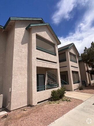 Building Photo - 5271 S Lindell Rd