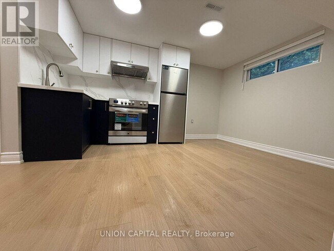 Building Photo - 117 Sherwood Forest Dr