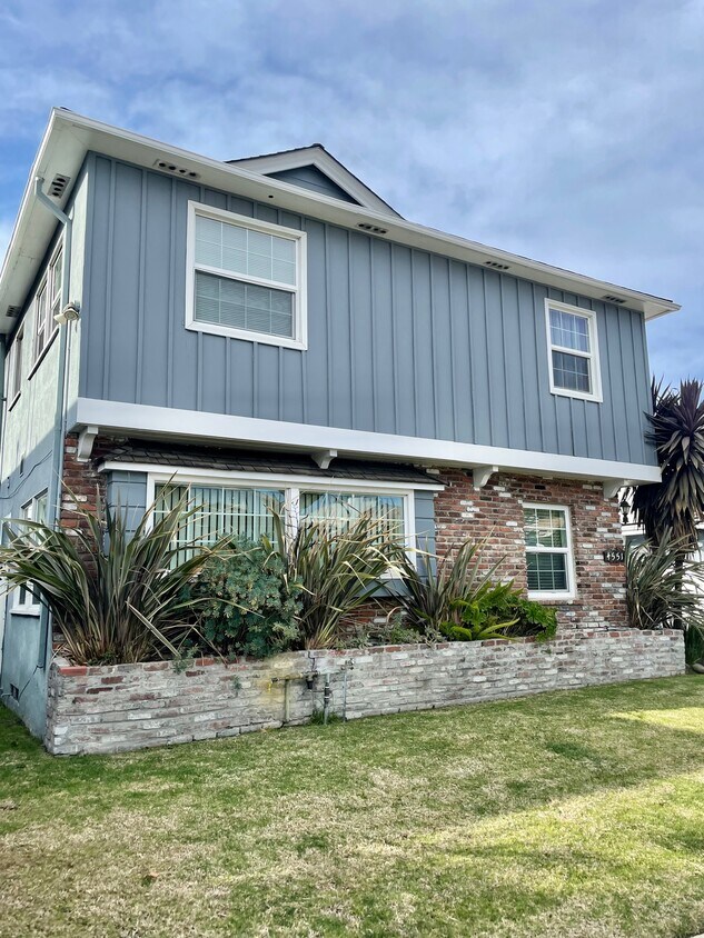 Foto principal - 4551 Hazeltine Ave