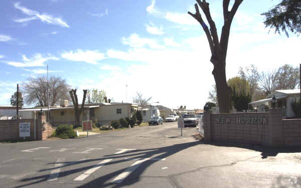 Foto del edificio - New Horizon Trailer Village