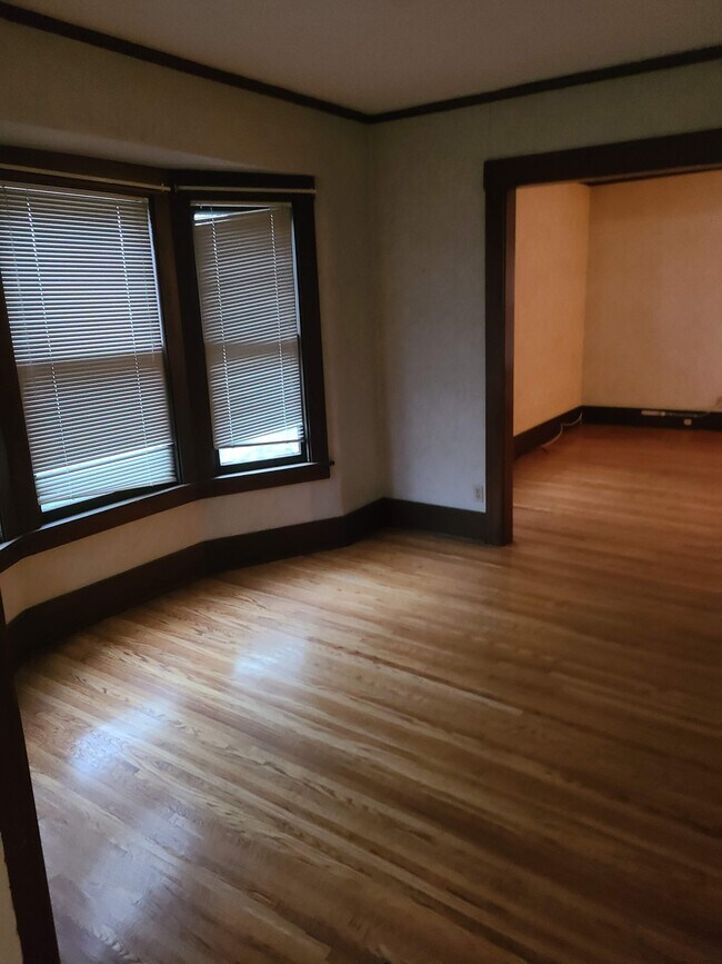 Comedor - 11 Cypress Street