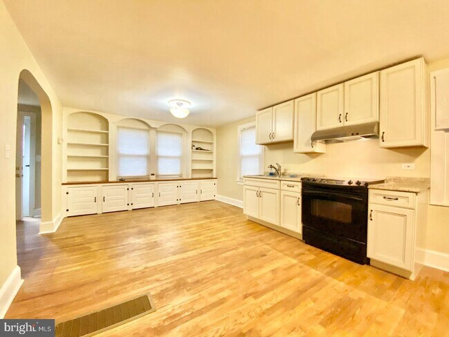 Foto del edificio - 412 Thornton Rd