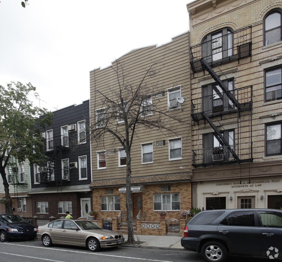 Primary Photo - 336 Leonard St