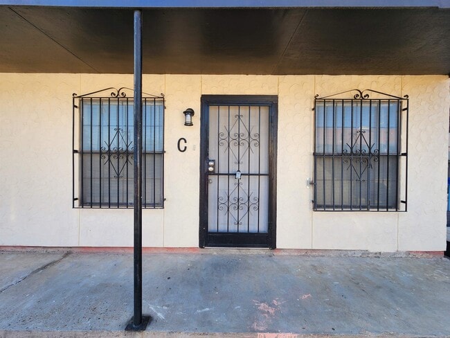 Building Photo - 3019 Corpus Christi St