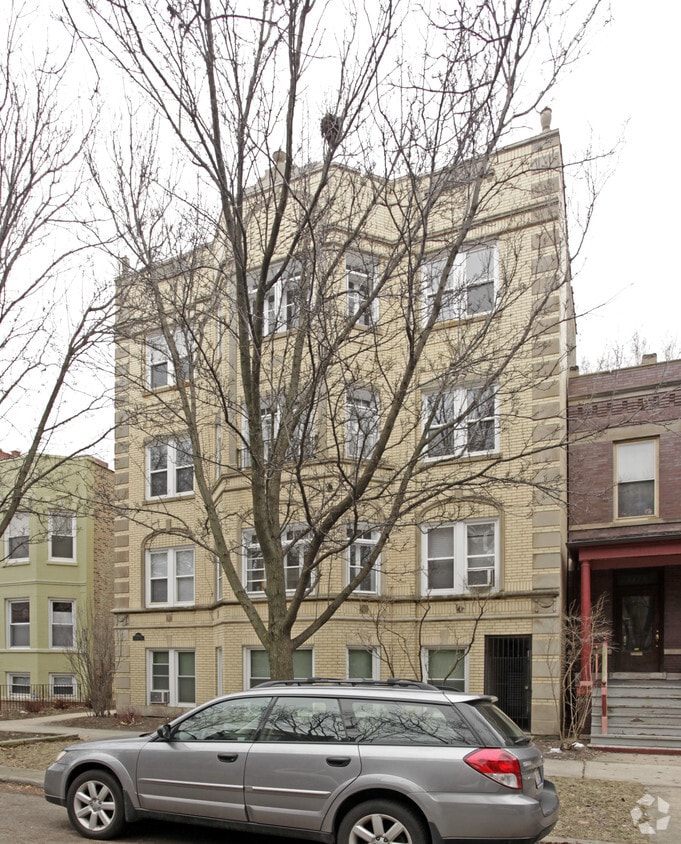Building Photo - 1421-1423 W Thome Ave