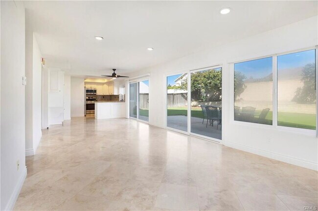 Foto del edificio - 24601 Seth Cir