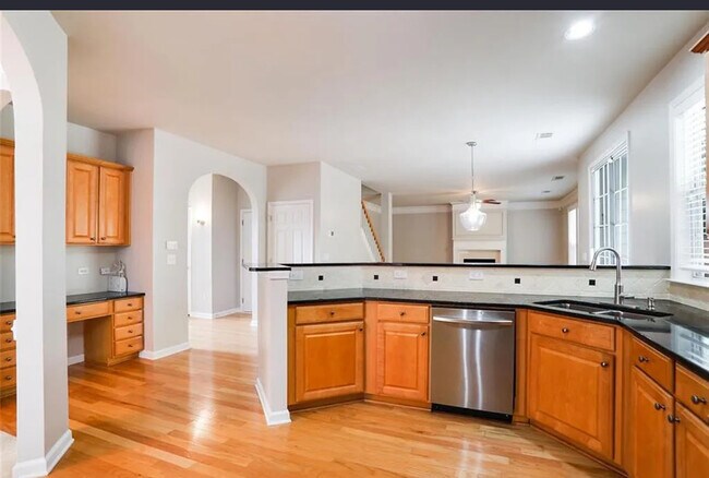 Foto del edificio - 4087 Kingsley Park Ct