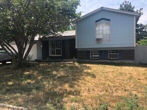 Building Photo - 16132 E Wesley Ave