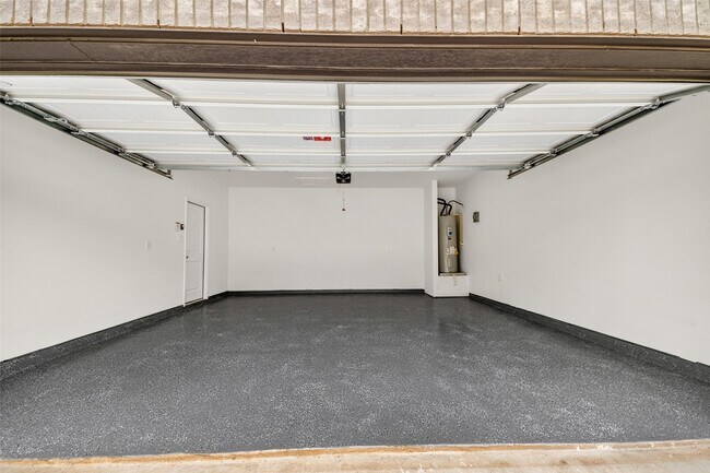 Foto del edificio - 15049 Ronan Dr