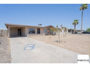 Building Photo - 9018 W Turney Ave