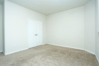 Building Photo - 13823 Leabrandon Ln