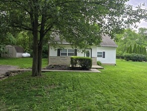 Building Photo - 156 W Cherokee Dr