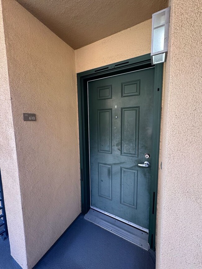 Foto del edificio - Amazing Downtown Unit Available For Rent!!!