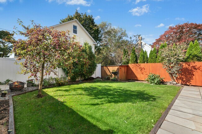 Foto del edificio - 2630 Boston Post Rd