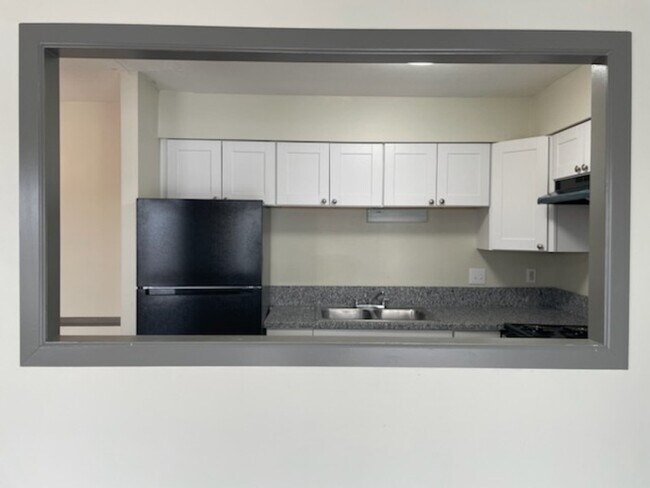 Foto del edificio - 5039 Southgreen Dr