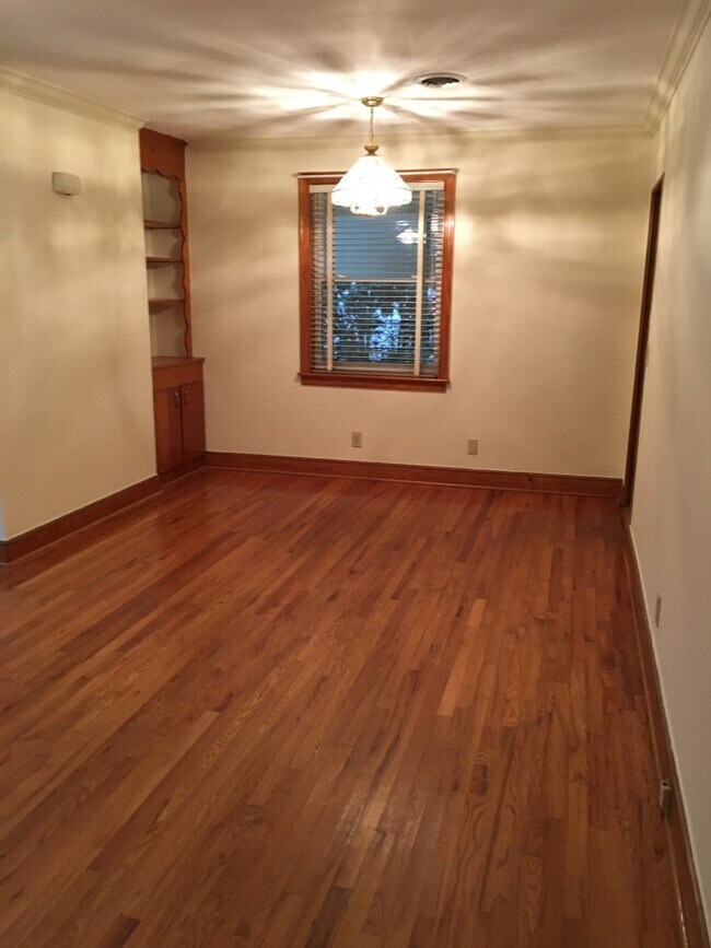 Building Photo - 426 Hobcaw Dr