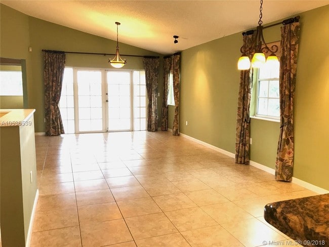 Building Photo - 14725 Balgowan Rd