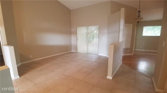 Foto del edificio - 3 br, 2 bath House - 5831 NW 40th Ln