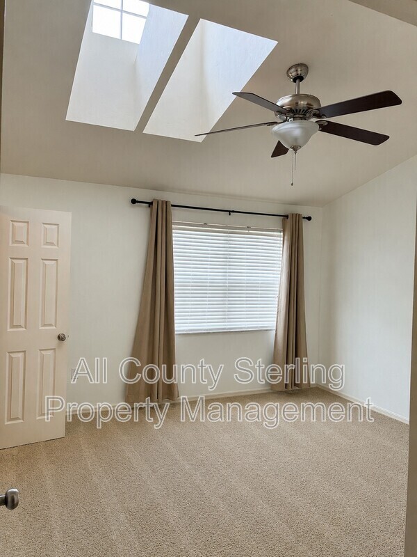 Building Photo - 9781 SW 52 Ln