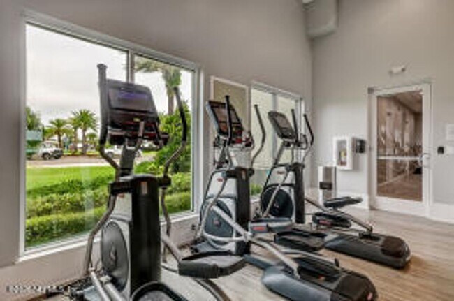 Foto del edificio - Be on Vacation for a year at Beachwalk
