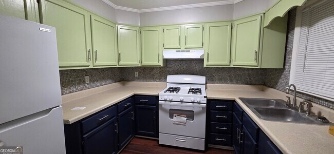 Foto del edificio - 449 Charter Oak Dr SW