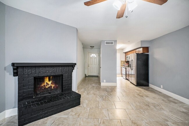 Building Photo - 11002 Hammerly Blvd