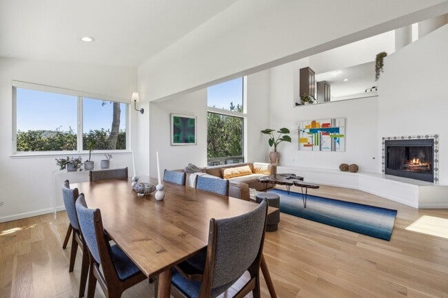 Foto del edificio - 85 Ridge Rd