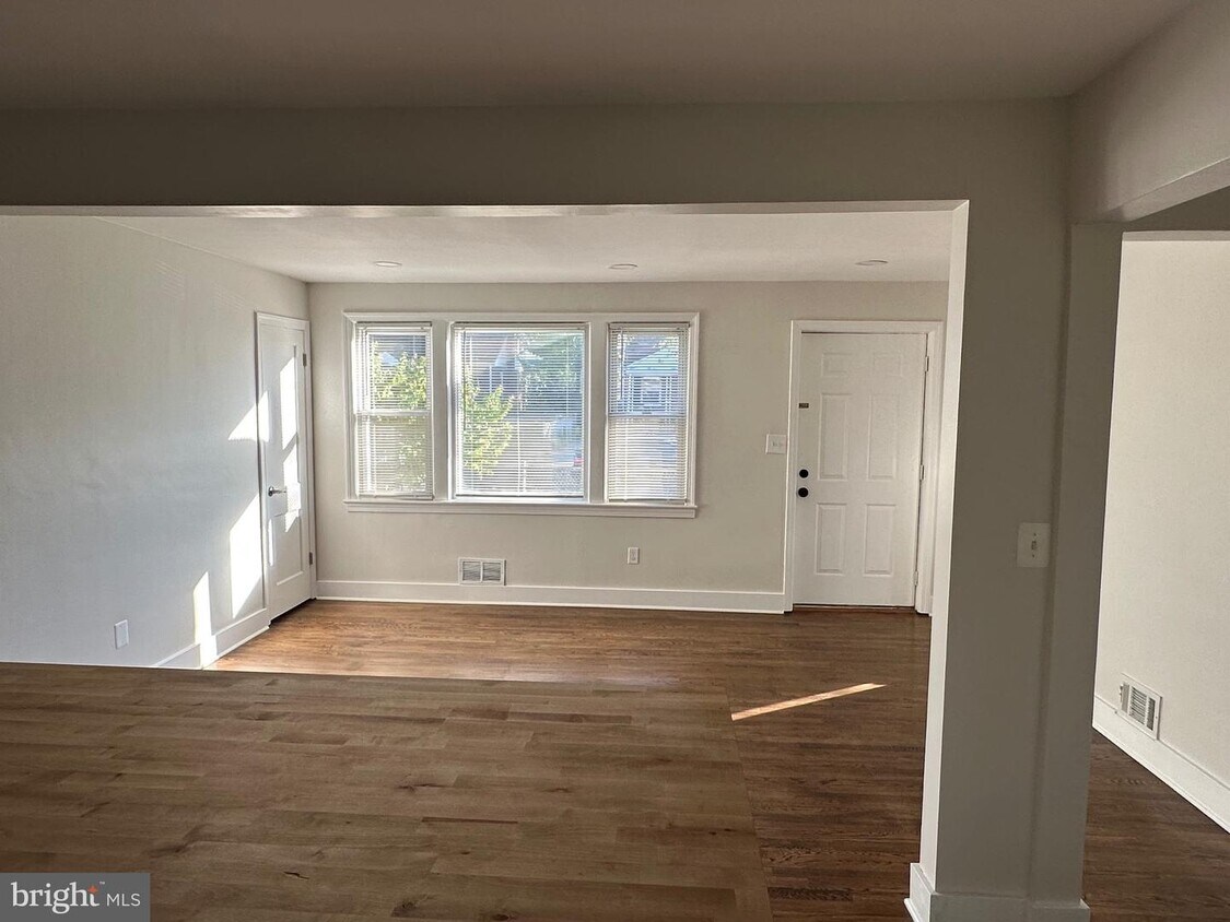 Foto principal - 5008 Nantucket Rd