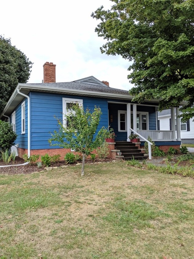 Primary Photo - The Perfect Swannanoa Cottage!