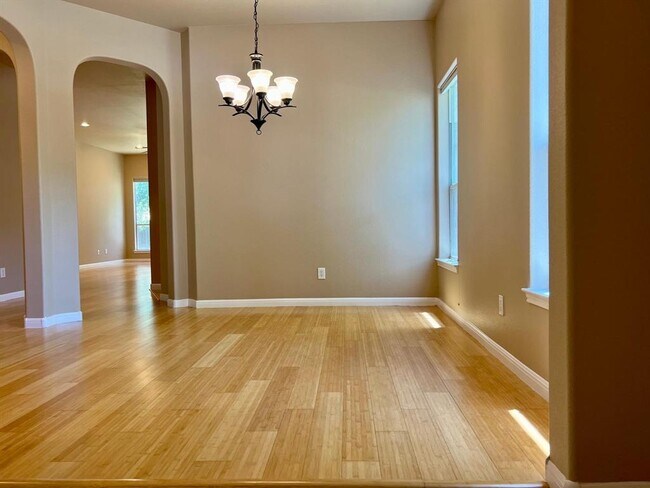 Foto del edificio - 312 Longhorn Ridge Rd