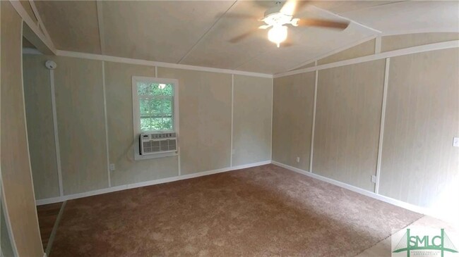 Building Photo - 168 Otter Way