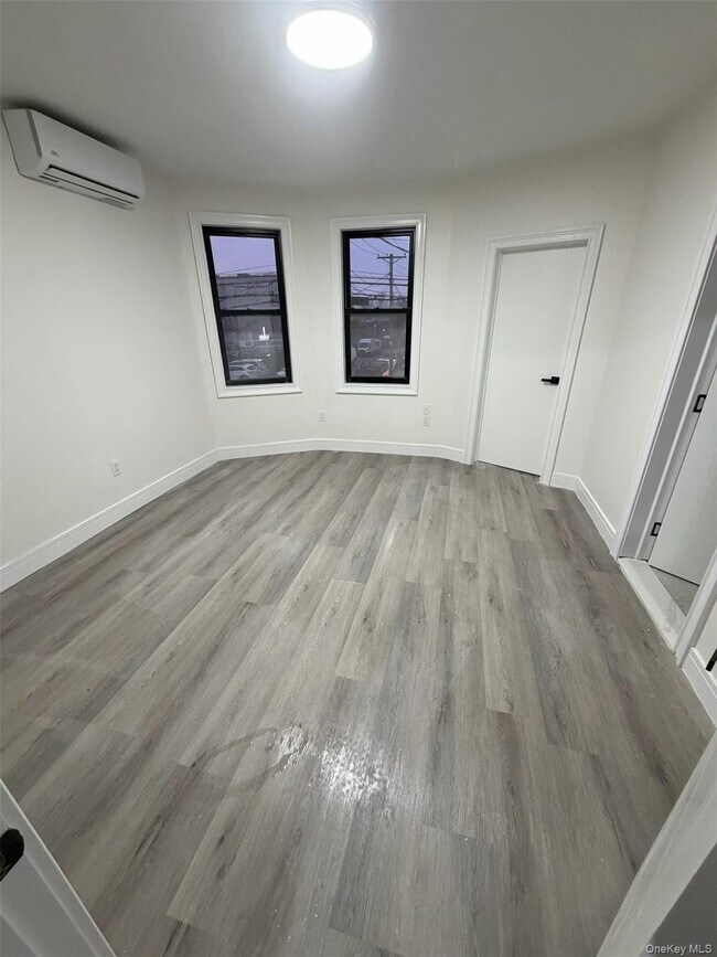 Foto del edificio - 131-06 14th Ave