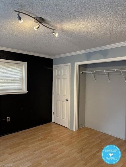 Photo - 1047 W Academy St Apartment