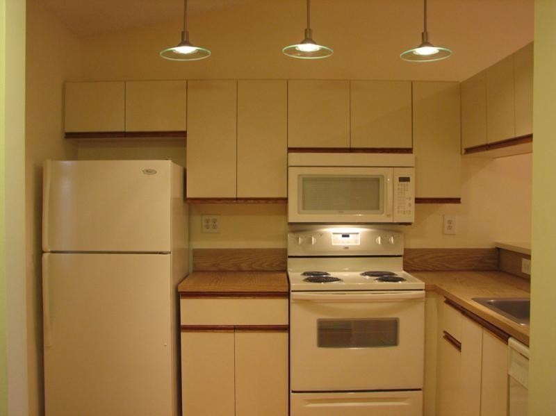 Primary Photo - 9924 Nob Hill Ln