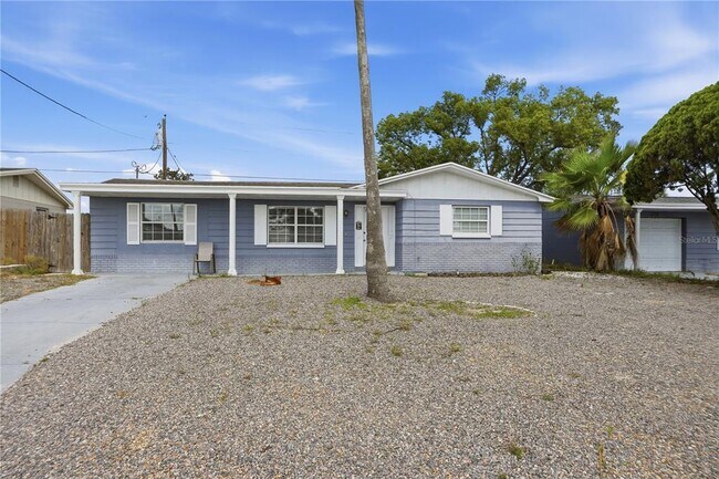 Building Photo - 3301 Rosefield Dr