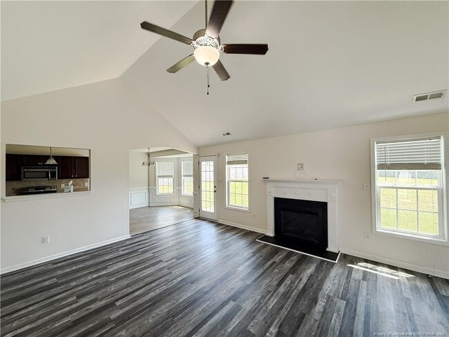Foto del edificio - 135 Whitetail Ct