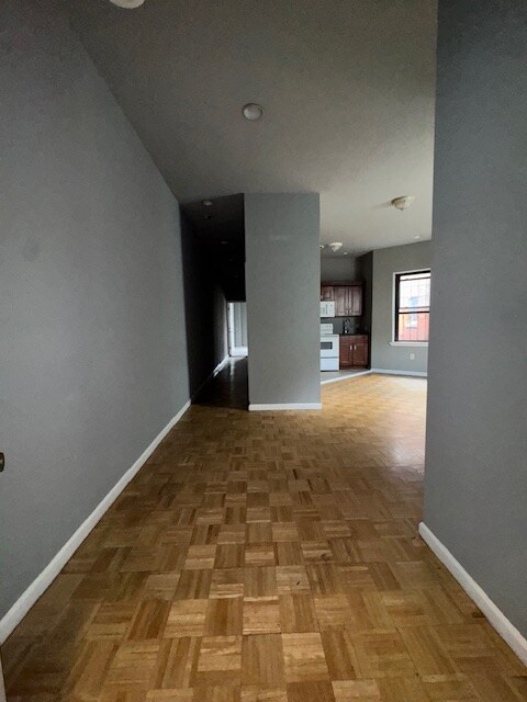 Foto del edificio - 4254 Parkside Ave
