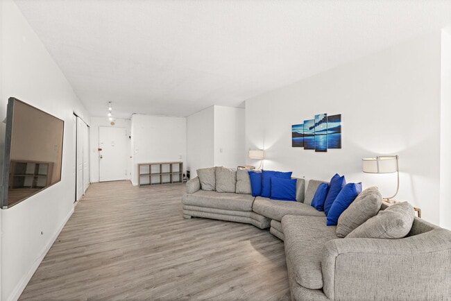 Photo - 201 Saint Pauls Ave (Jersey City, NJ) Apartment