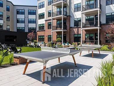 Foto del edificio - 2000 Schindler Dr