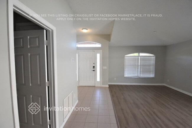 Building Photo - 4278 Ventana Blvd