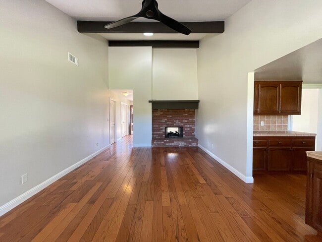 Foto del edificio - Beautiful Mesa Oaks Home